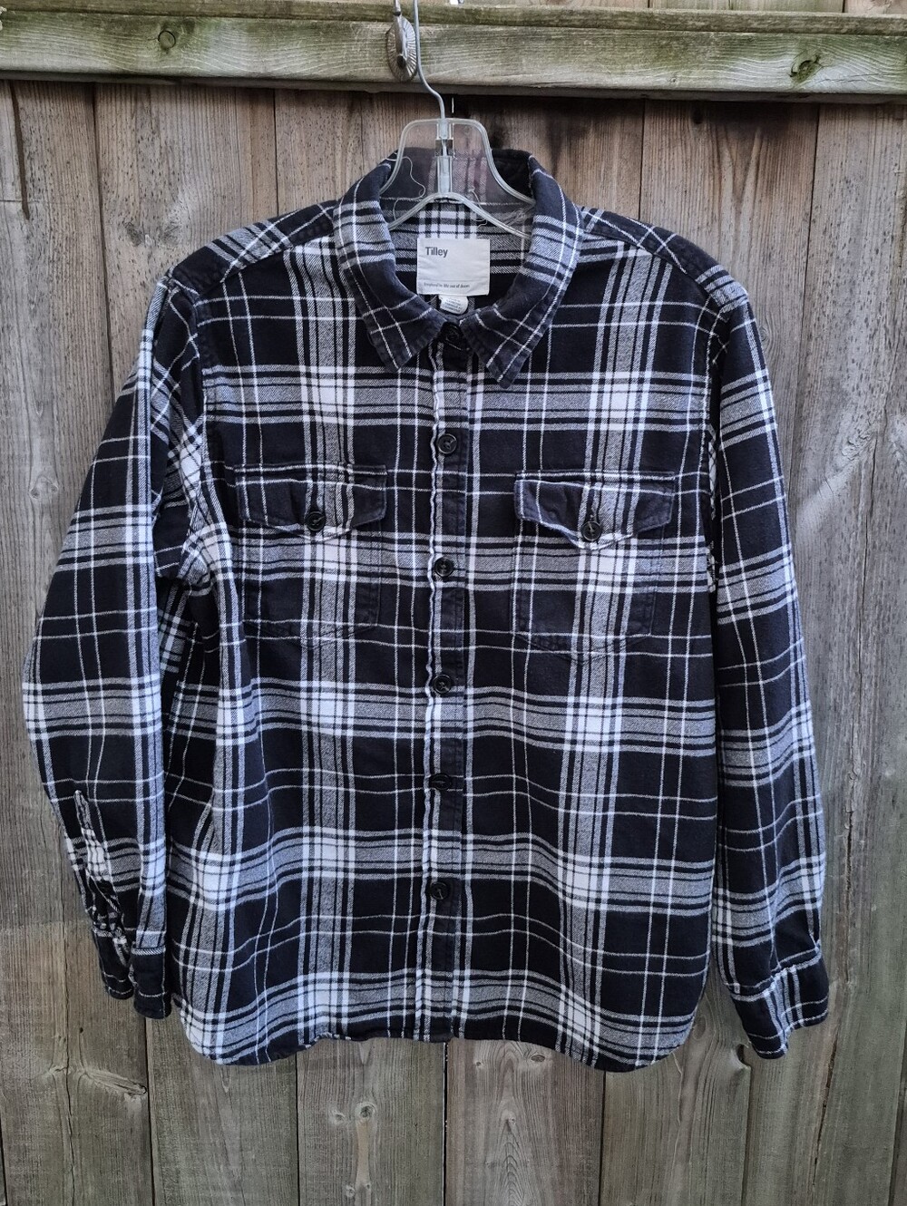 Tilley Endurables Size Large Flannel Plaid Short
